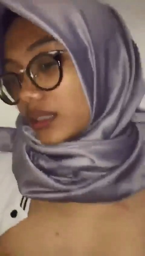 Hijaber Ungu Kacamata Live Gadis Hijab Jilbab Pinky Cantik Hijab Dari Thail...