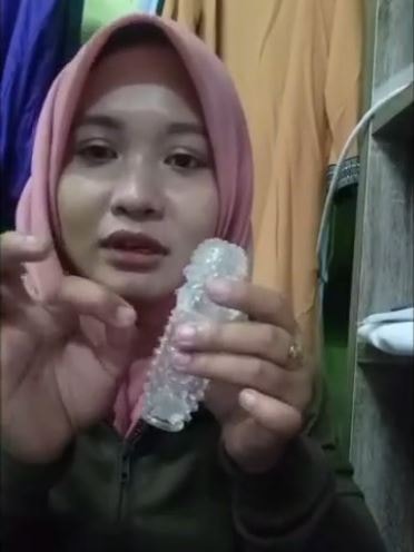 Ngentot Cewek Jilbab Pink Indo Bispak Hot | INDO18.COM